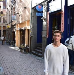 Meet your Posher, Quentin